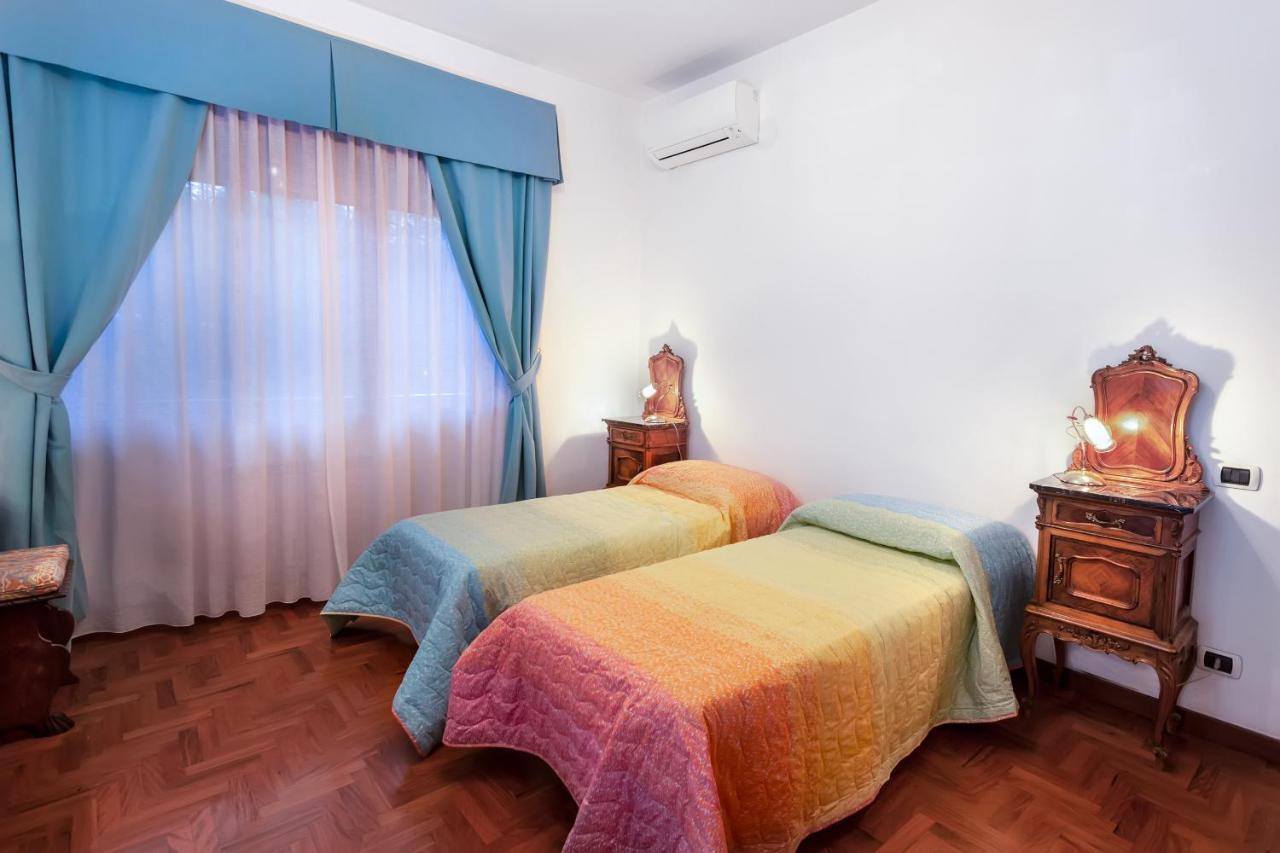 B&B Appia Felis Roma Esterno foto